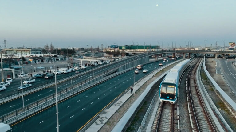 Строительство путепроводов у рынка Куйлюк завершено, но хаос на дорогах уже начался