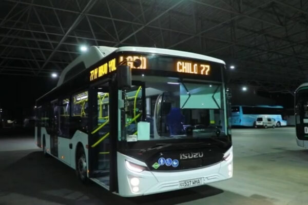 В Ташкенте начали тестировать новый турецкий автобус Isuzu Citiport CNG
