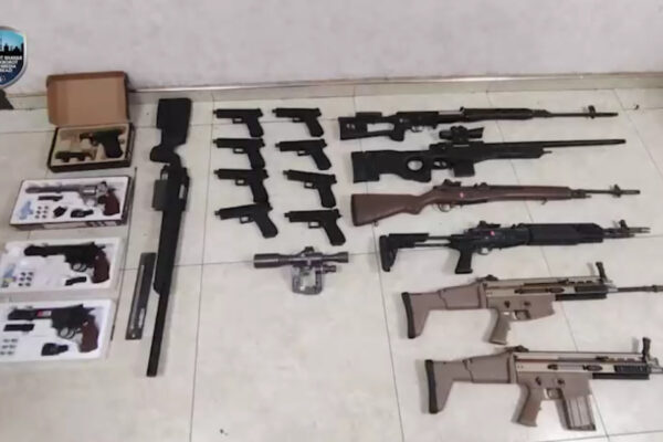 В страйкбольном клубе в Ташкенте обнаружили незаконный арсенал газового и пневматического оружия