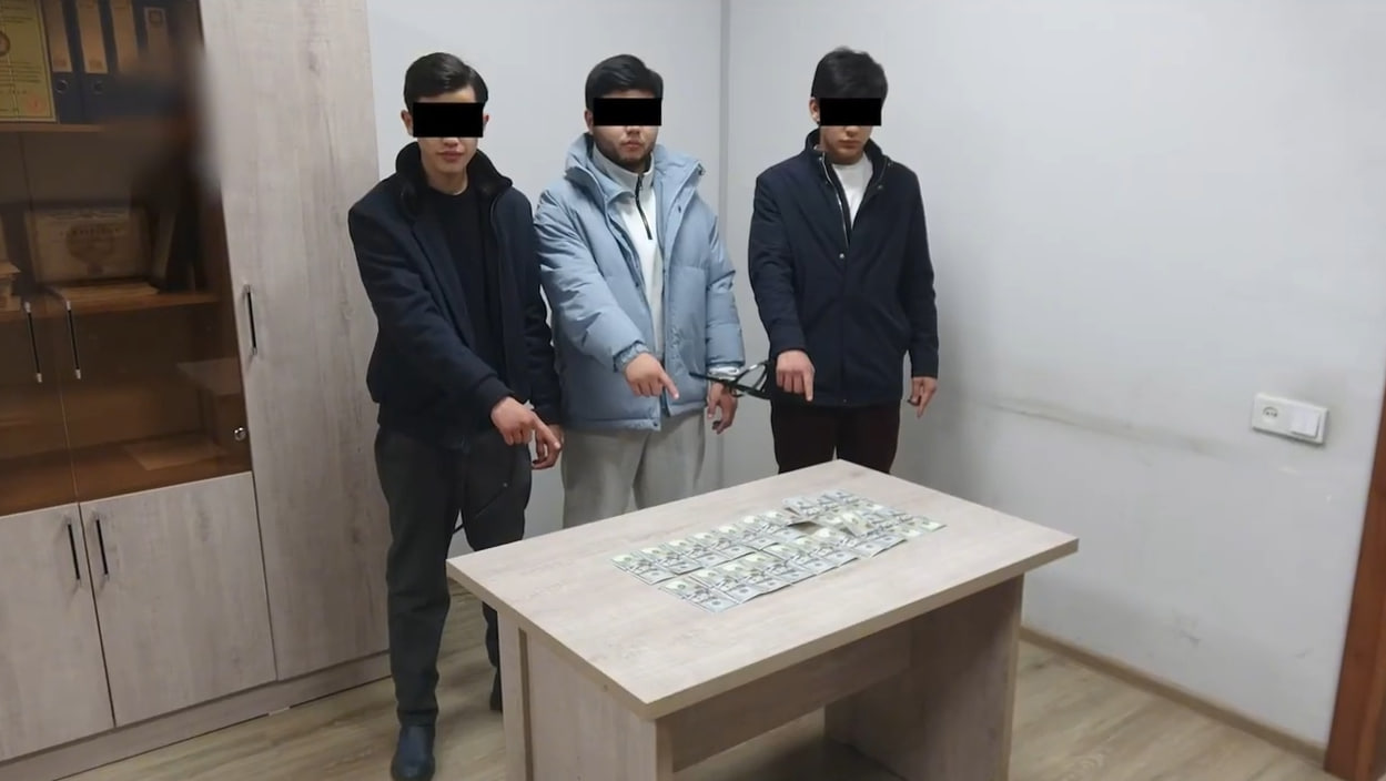 «Лидеры с улицы»: в Ташкенте задержана банда вымогателей, состоящая из 18-летних парней