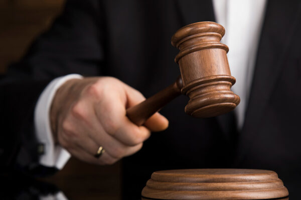 Продали дом без денег: в Ташкенте пенсионерку с семьёй пытались выселить после сделки с «чёрным риэлтором»