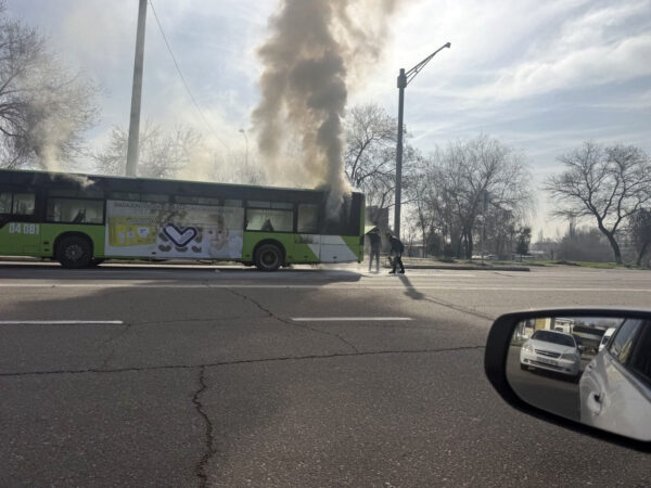 В Ташкенте сгорел очередной автобус