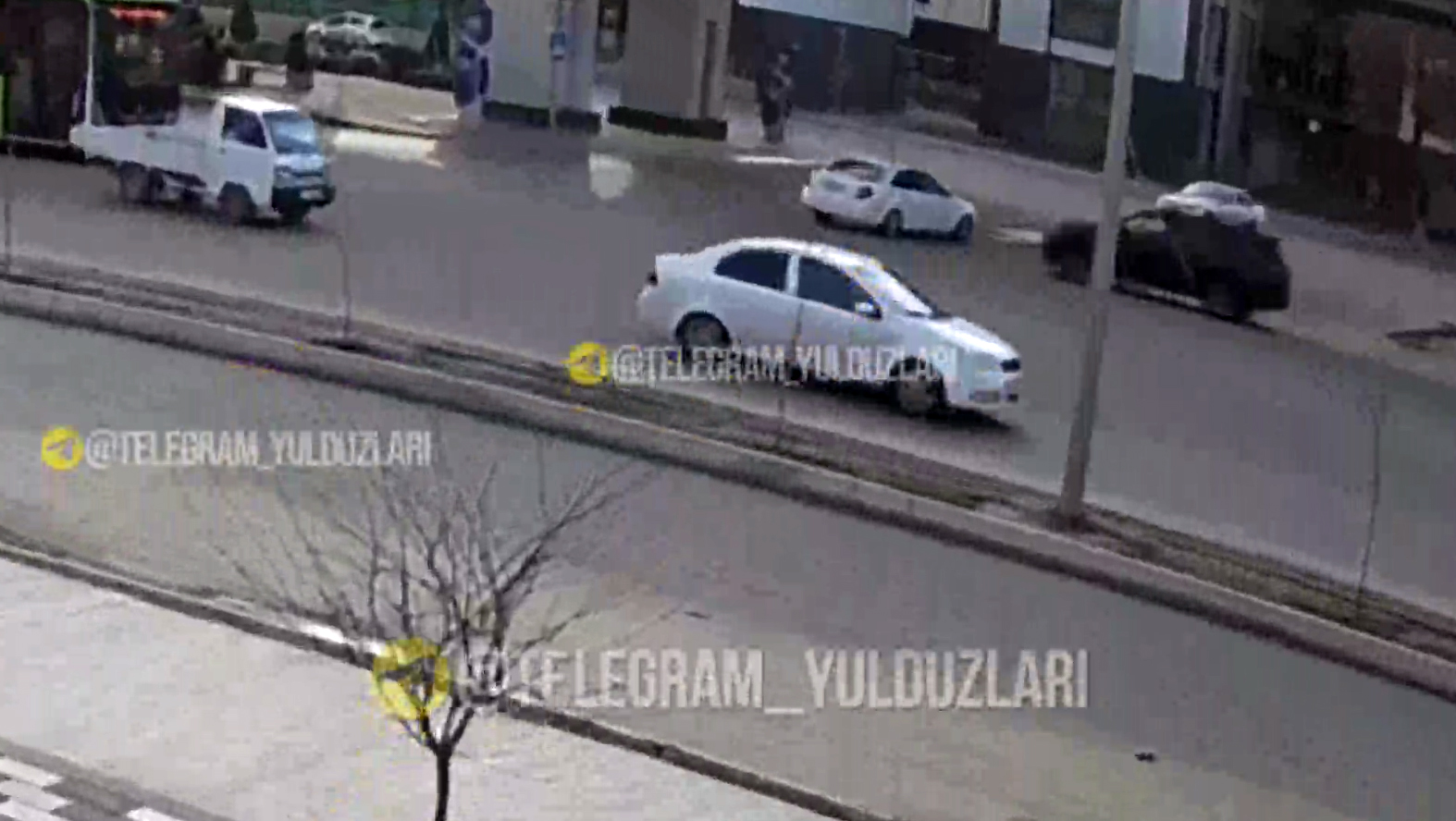 «Проскочу» против «Газ в пол»: новые подробности о ДТП у метро в Ташкенте