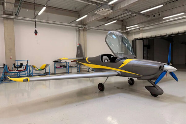 В Узбекистане хотят «производить» венгерские самолёты. Но кому они нужны? В Узбекистане хотят «производить» венгерские самолёты. Но кому они нужны?