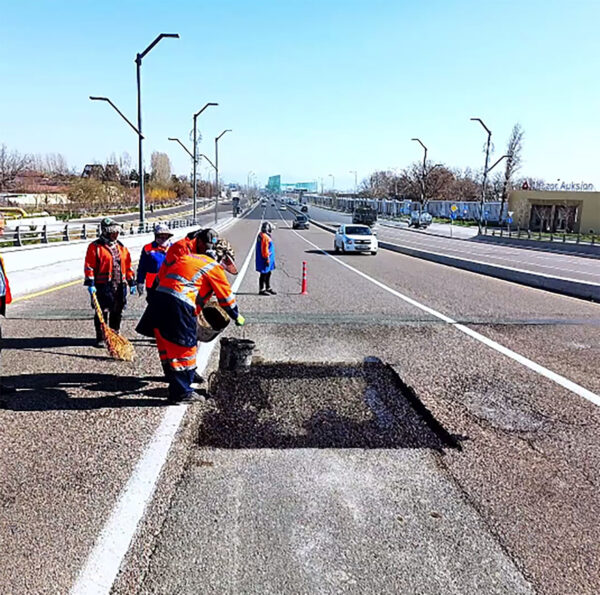В Ташкенте наконец-то стартовал ямочный ремонт дорог В Ташкенте наконец-то стартовал ямочный ремонт дорог