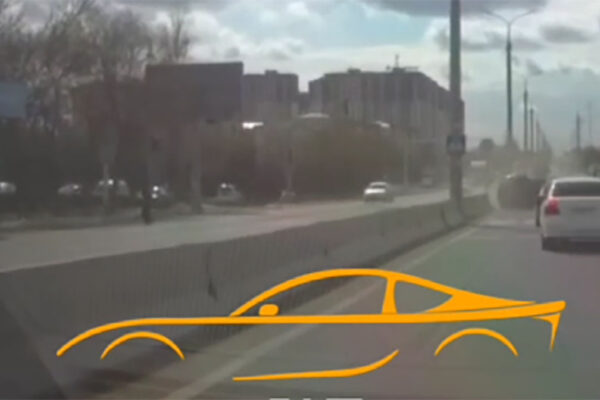 Гонка по обочине закончилась переворотом: водитель Spark решил, что ему нужнее всех Гонка по обочине закончилась переворотом: водитель Spark решил, что ему нужнее всех