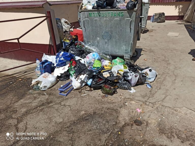 «Электрошантаж»: почти 200 тысяч узбекистанцев временно ограничили в оплате света из-за долгов за мусор