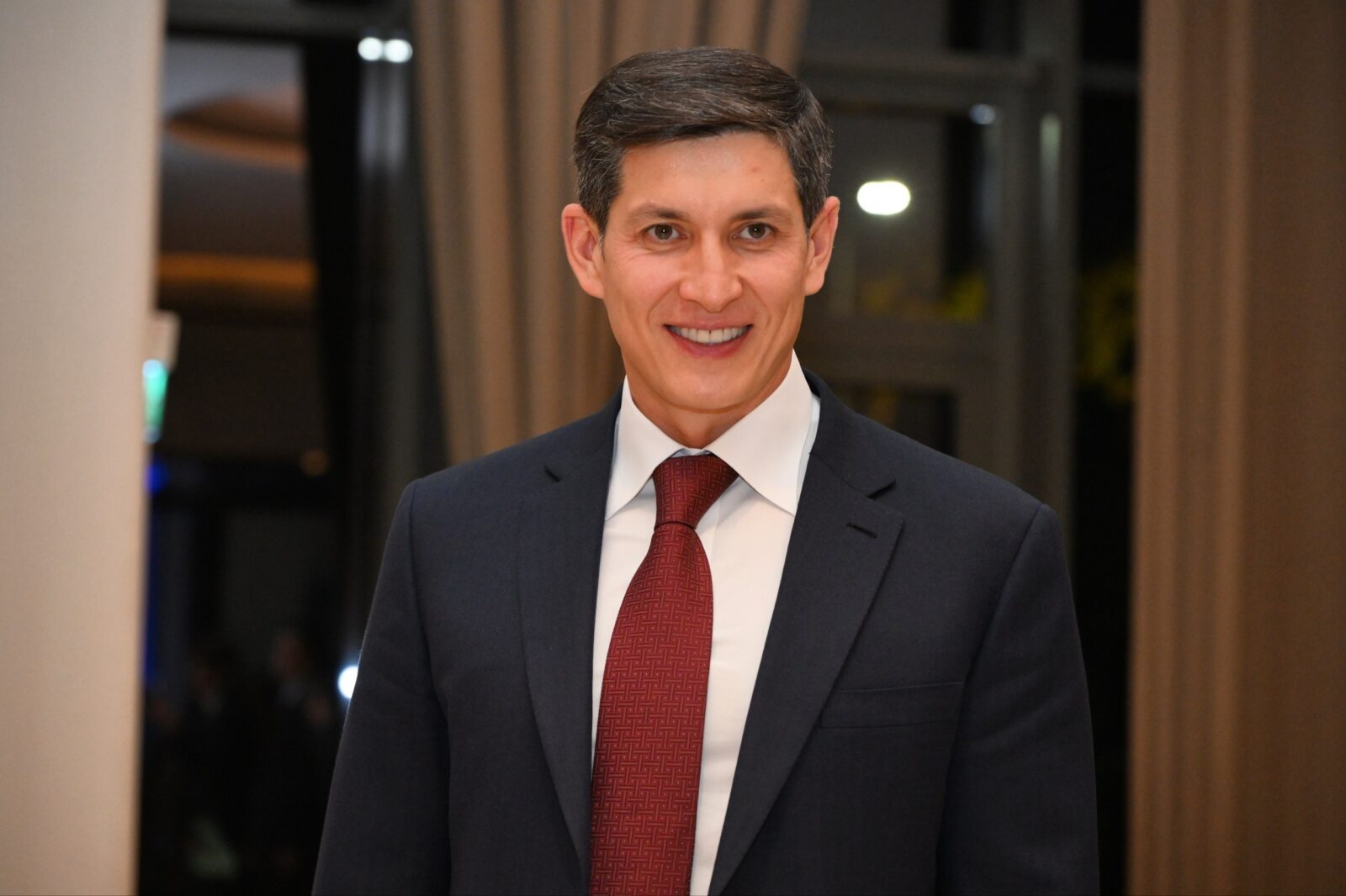 Мошенники взялись за спорт: аферисты рассылают сообщения от имени Отабека Умарова