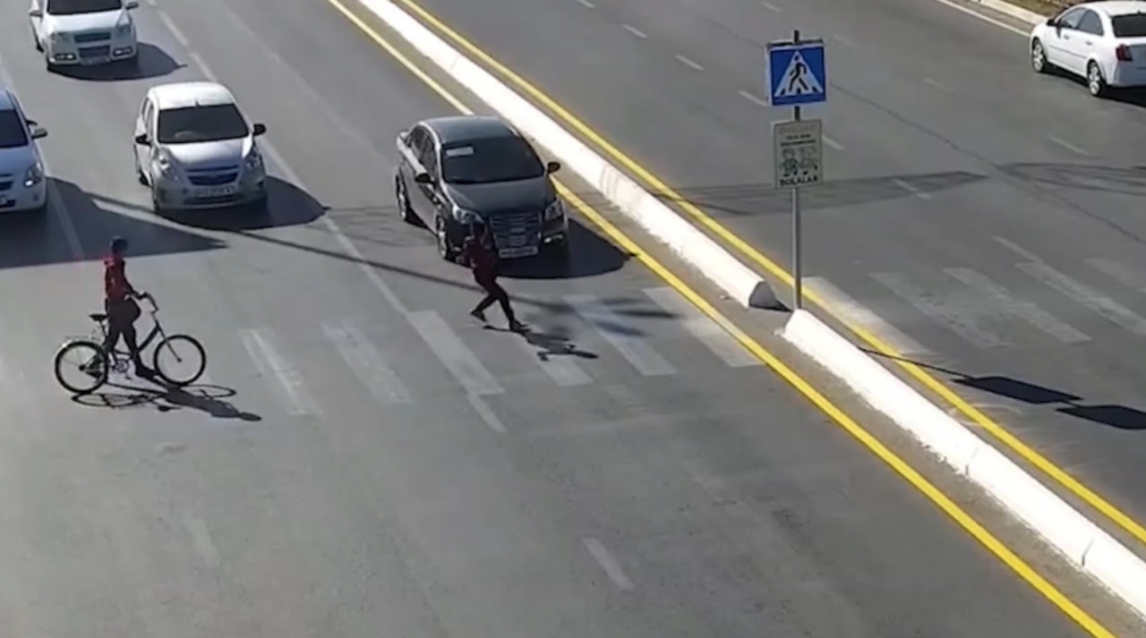 Тихий ужас на дорогах: правоохранители показали шокирующее видео ДТП с пешеходами