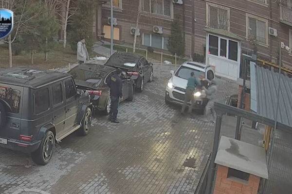 «Практически болливудский боевик»: в ГУВД рассказали подробности погони за «Каптивой» в Ташкенте