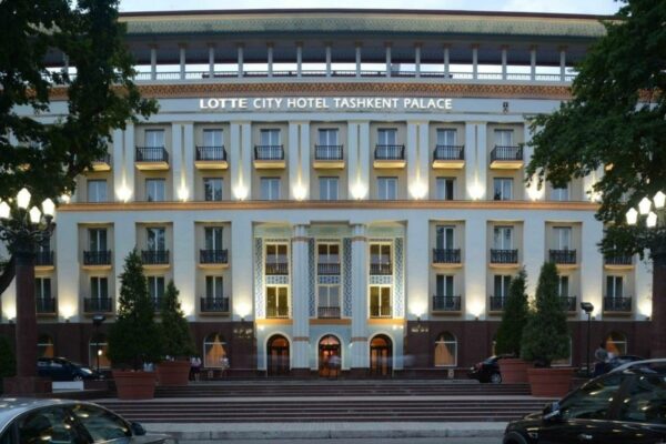 Сноса не будет: в хокимияте опровергли слухи о судьбе Lotte City Hotel Tashkent Palace