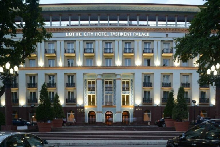 Сноса не будет: в хокимияте опровергли слухи о судьбе Lotte City Hotel Tashkent Palace