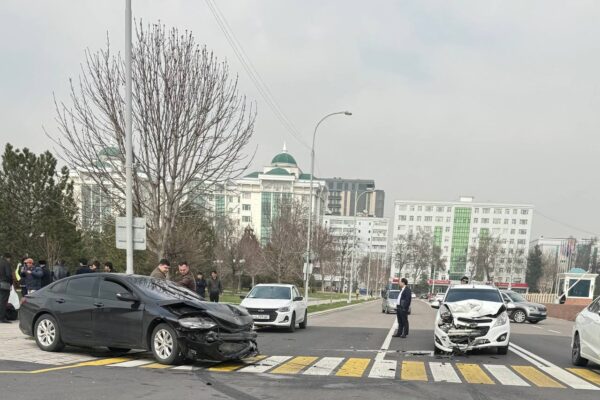 Перекрёсток у «Хаятта» снова напомнил о себе: здесь произошло очередное ДТП