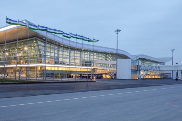 Самолёт Turkish Airlines срочно сел в Самарканде из-за пассажира с подозрением на инфаркт