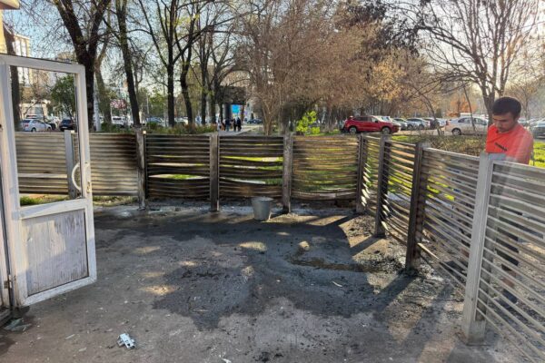 Окурок против мусорки: в Ташкенте нашли причину «странного пожара»