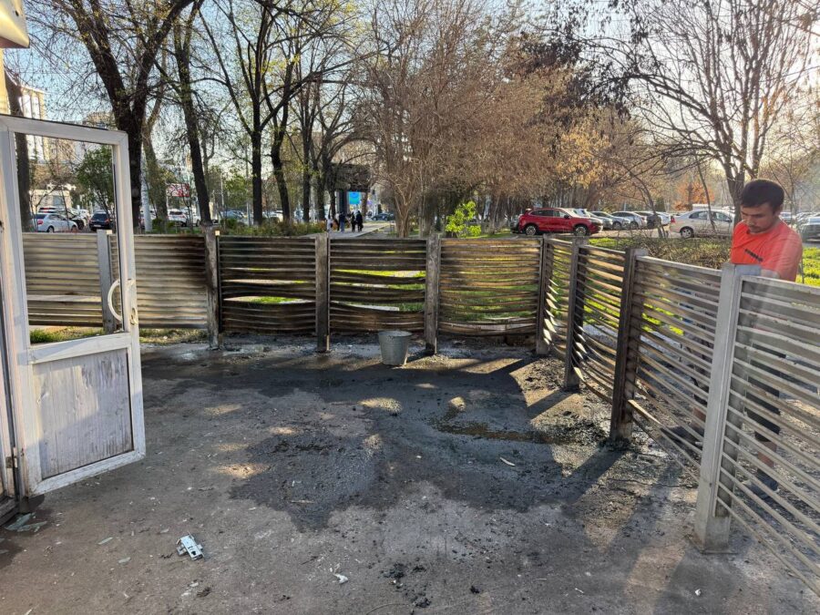 Окурок против мусорки: в Ташкенте нашли причину «странного пожара»