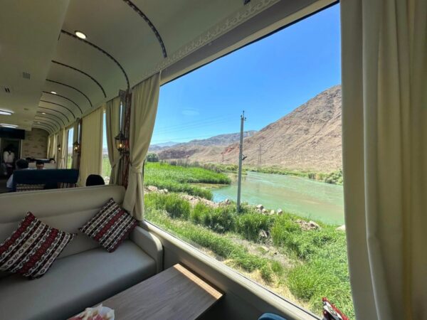 Панорамный поезд для всех: Кыргызстан показывает, как надо, а мы всё ещё думаем