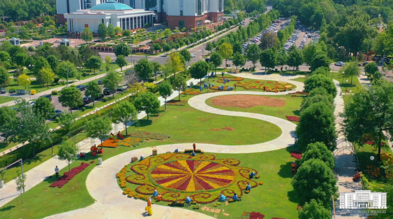 Цветы на три дня или надолго? В Ташкенте снова пройдет Flowers Fest