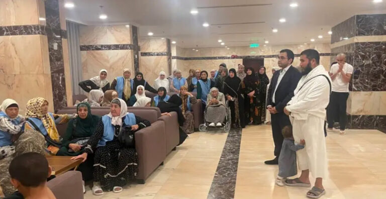 Поехали в паломничество и застряли в Мекке: более 170 узбекистанцев не могут вернуться домой