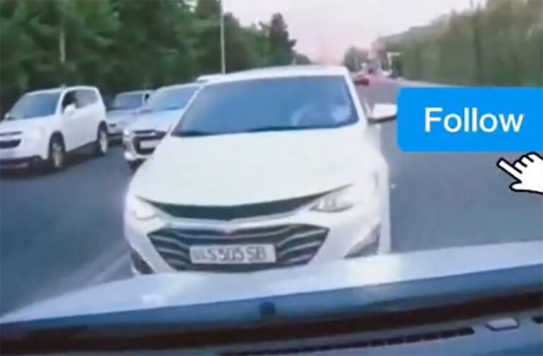 «Я тут главный»: водитель на Malibu поехал по встречке и решил поучить других водителей жизни