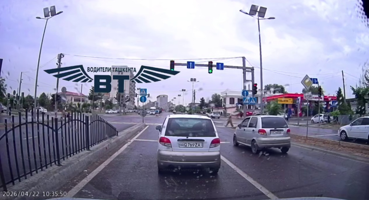 Учебное пособие из жизни: в Узбекистане показали, как не надо переходить дорогу
