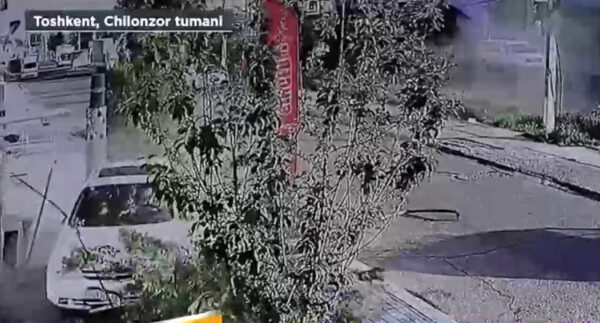 Без прав, но с газом в пол: в Ташкенте водитель на Lacetti сбил школьника и врезался в дерево