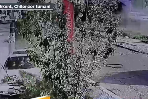 Без прав, но с газом в пол: в Ташкенте водитель на Lacetti сбил школьника и врезался в дерево