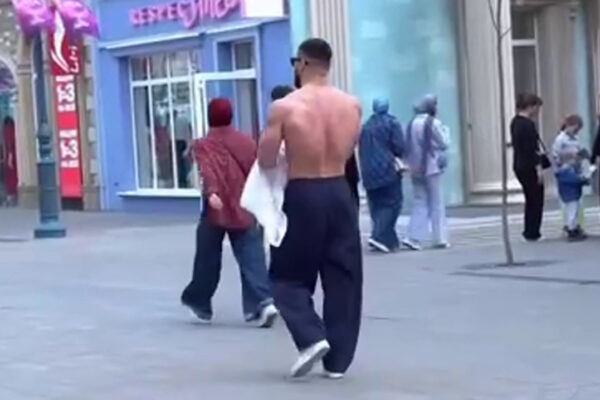 Разделся ради лайков, получил арест: в Ташкенте осудили «качка-нудиста»