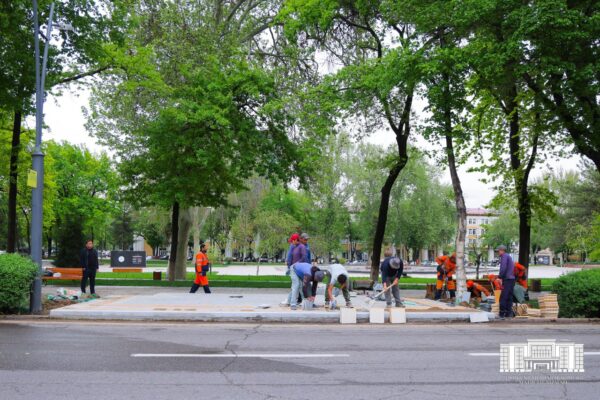 Посадка на обочине уходит в прошлое: возле театра Навои наконец-то сделают нормальную остановку
