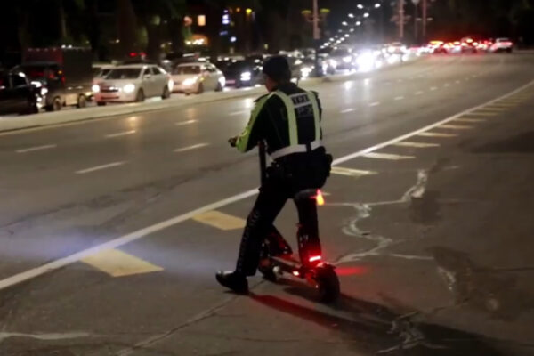 ДПС на самокатах: в Ташкенте решили бороться с пробками по-новому 🛴ДПС на самокатах: в Ташкенте решили бороться с пробками по-новому