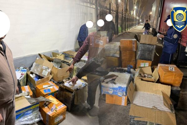 Под колбасой – таблетки: в Ташкенте нашли грузовик с «сюрпризом» на 2,5 млрд сумов