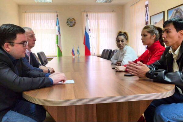 «У нас так можно?» Скандал в Петербурге с семьёй из Узбекистана проверили дипломаты