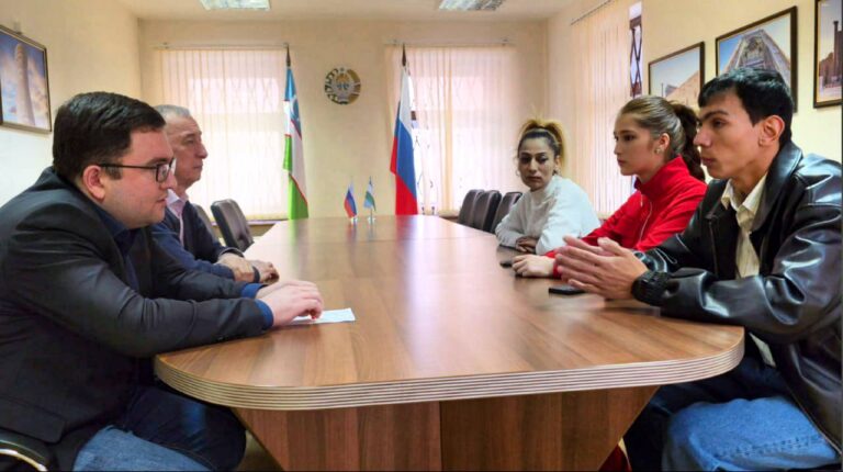 «У нас так можно?» Скандал в Петербурге с семьёй из Узбекистана проверили дипломаты