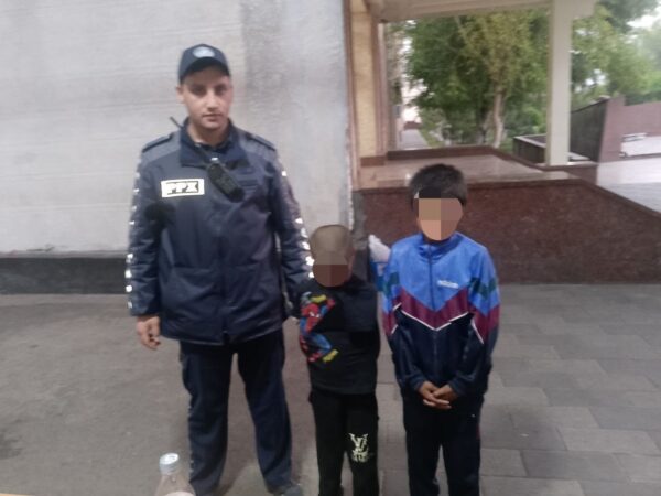 Танцы на авто: в Ташкенте нашли героев вирусного видео с попрошайками