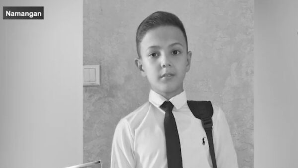 В Намангане 12-летний школьник погиб от удара током, пытаясь достать черешню В Намангане 12-летний школьник погиб от удара током, пытаясь достать черешню