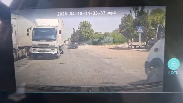 Очередной «король трассы». Водитель грузовика чуть не устроил лобовое ДТП ради обгона
