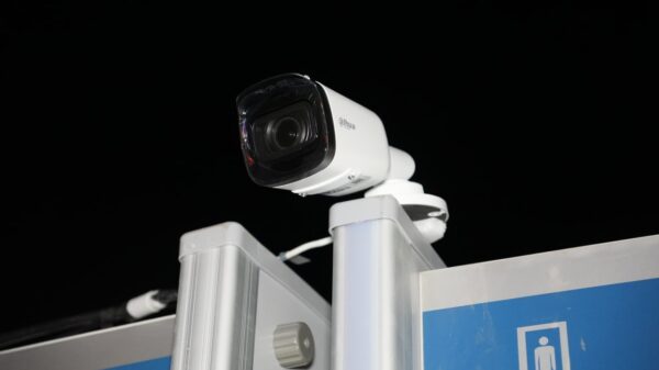 Камеры выявят прогульщиков: в школах Ташкента тестируют «умный» контроль посещаемости