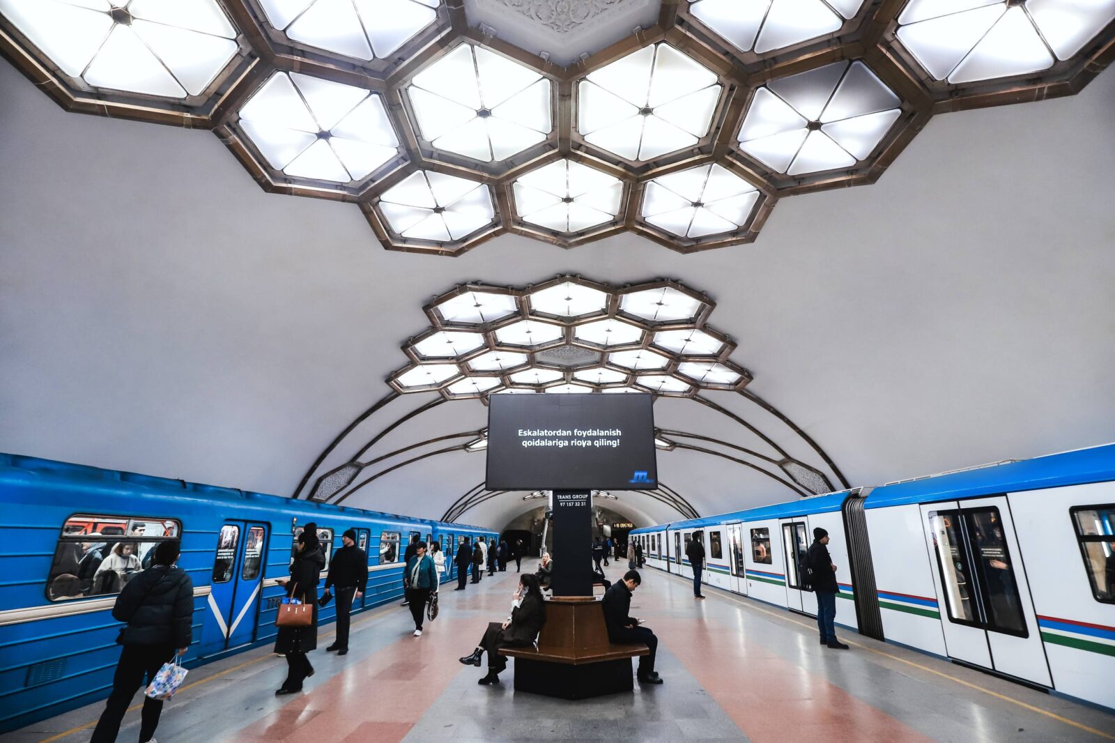 В ташкентском метро хотят отказаться от фиксированной цены за проезд. Теперь платить придётся по расстоянию