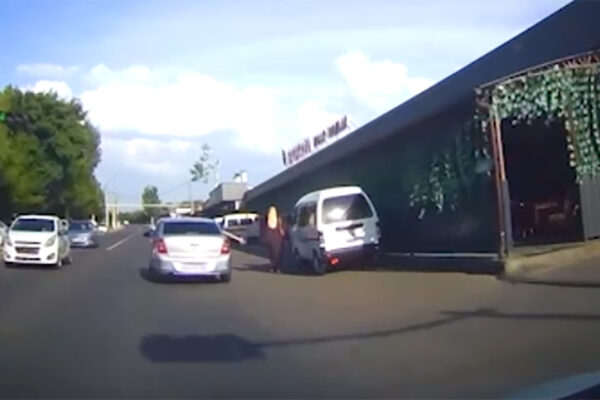 "Озабочмобиль" доехал до суда. Герои вирусного видео получили по пять суток ареста