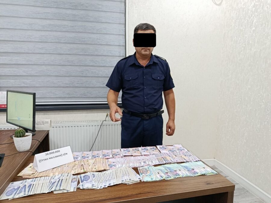 В Андижане чиновник решил заработать на проблемах магазина и попал под уголовное дело В Андижане чиновник решил заработать на проблемах магазина и попал под уголовное дело