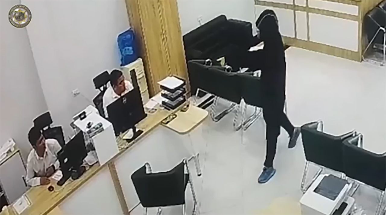 Насмотрелся боевиков? В Самарканде парень попытался ограбить банк, заявив, что у него есть бомба