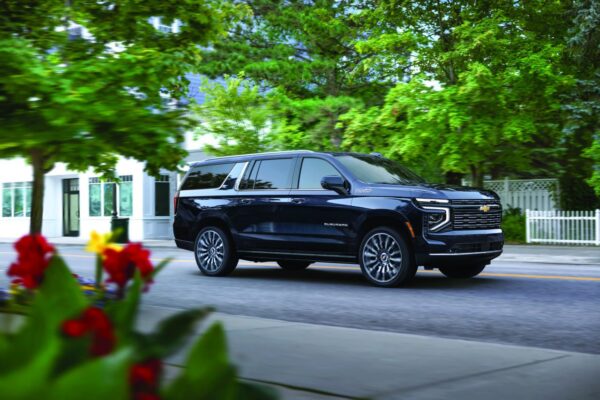 Цена – почти полтора миллиарда. UzAuto Motors начал продавать новый Chevrolet Suburban, но кому он нужен?