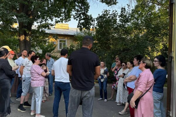 Что происходит вокруг стройки в махалле «Лолазор»? Редакция Vaib.uz встретилась со всеми сторонами конфликта