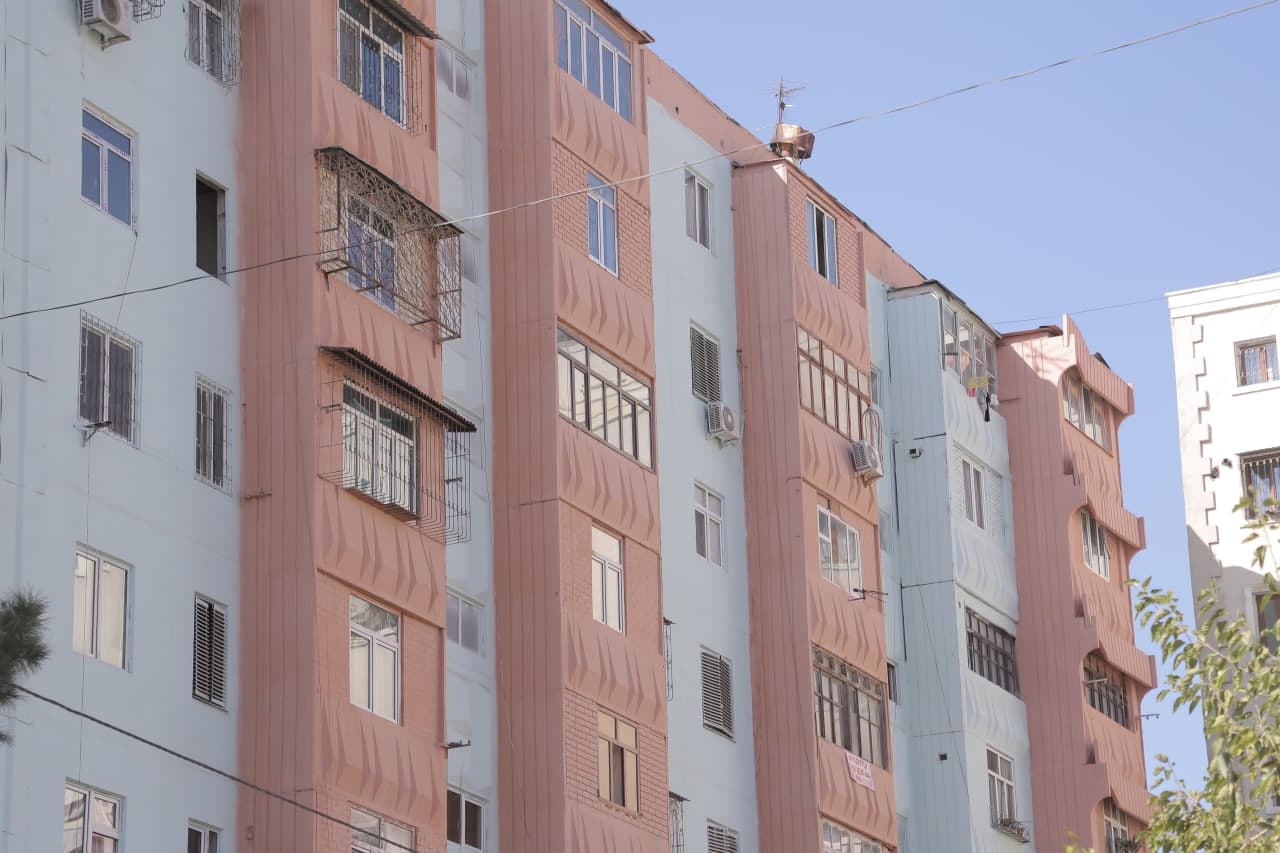 Никаких кондиционеров в подъездах: в Узбекистане изменили правила для многоэтажек