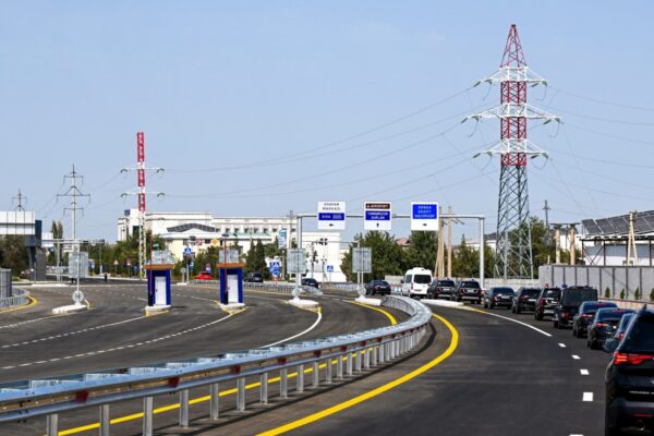Первая платная дорога в Узбекистане почти готова: что получат водители за свои деньги