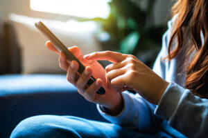 Telegram победил всех, но мешает спать: сколько времени узбекистанцы проводят в соцсетях Telegram победил всех, но мешает спать: сколько времени узбекистанцы проводят в соцсетях