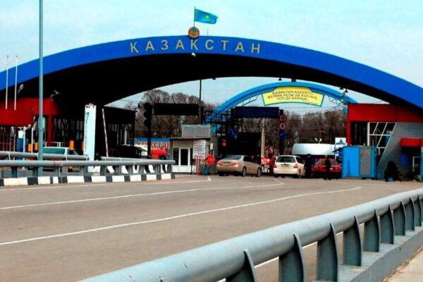 Безвиз, но с разрешением: для поездок в Казахстан узбекистанцам придётся заранее подавать заявку Безвиз, но с разрешением: для поездок в Казахстан узбекистанцам придётся заранее подавать заявку
