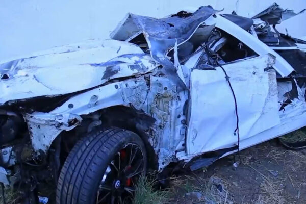 В Ферганской области молодой парень без прав разбился на BMW: пассажира выбросило через лобовое стекло В Ферганской области молодой парень без прав разбился на BMW: пассажира выбросило через лобовое стекло