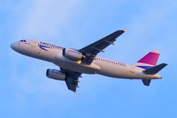 Пассажиры прилетели, багаж – нет: Centrum Air оставила в Стамбуле 99 чемоданов Пассажиры прилетели, багаж – нет: Centrum Air оставила в Стамбуле 99 чемоданов